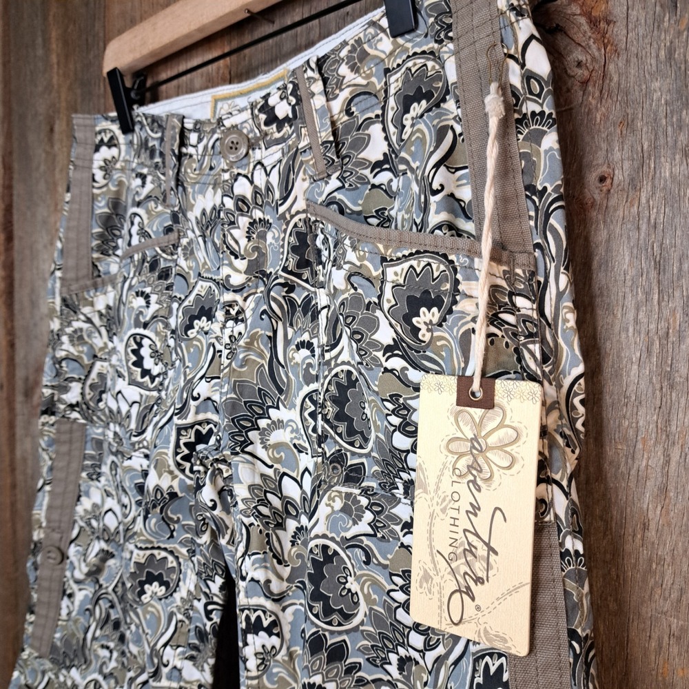 Gorpcore Lite Boho Chic Adventura Women's Button Cuffed Bermuda Shorts Womens 6